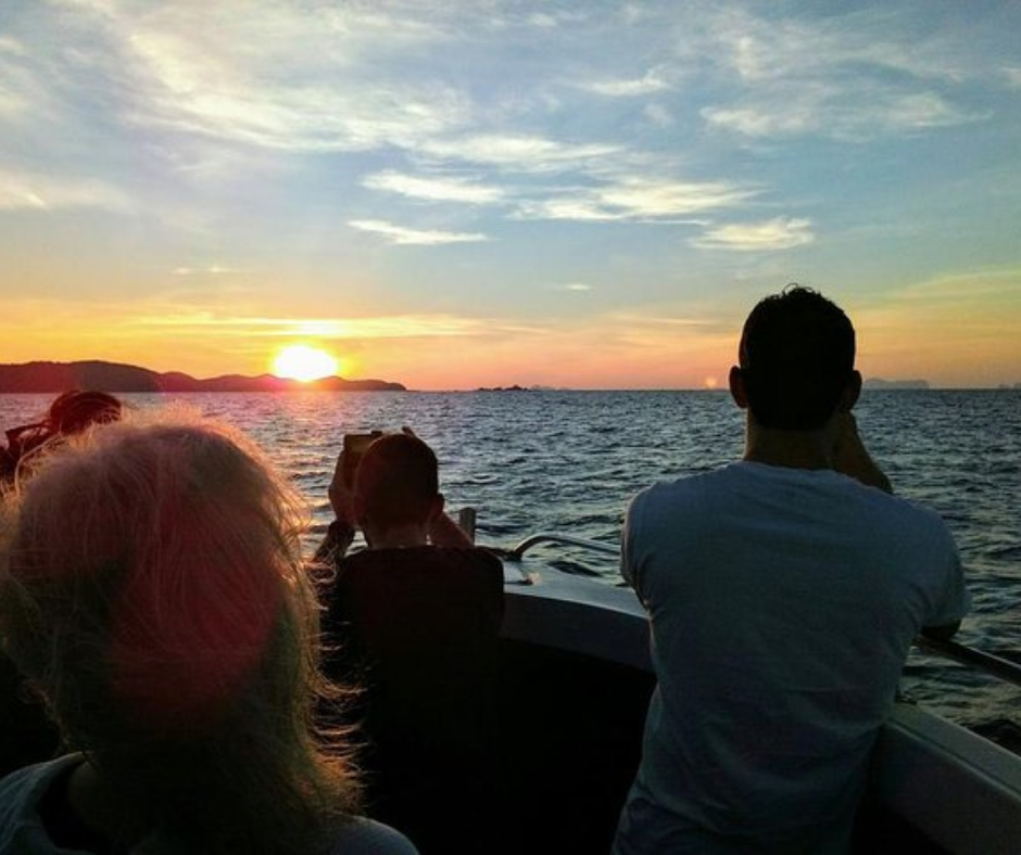 tour-listing-details-slide