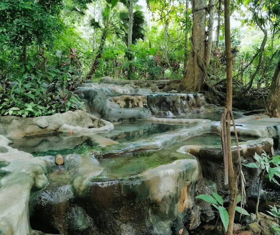 tour-listing-details-slide