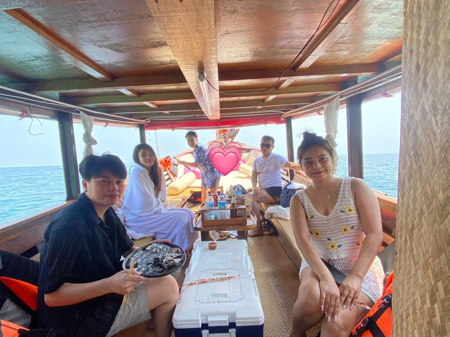 tour-listing-details-slide