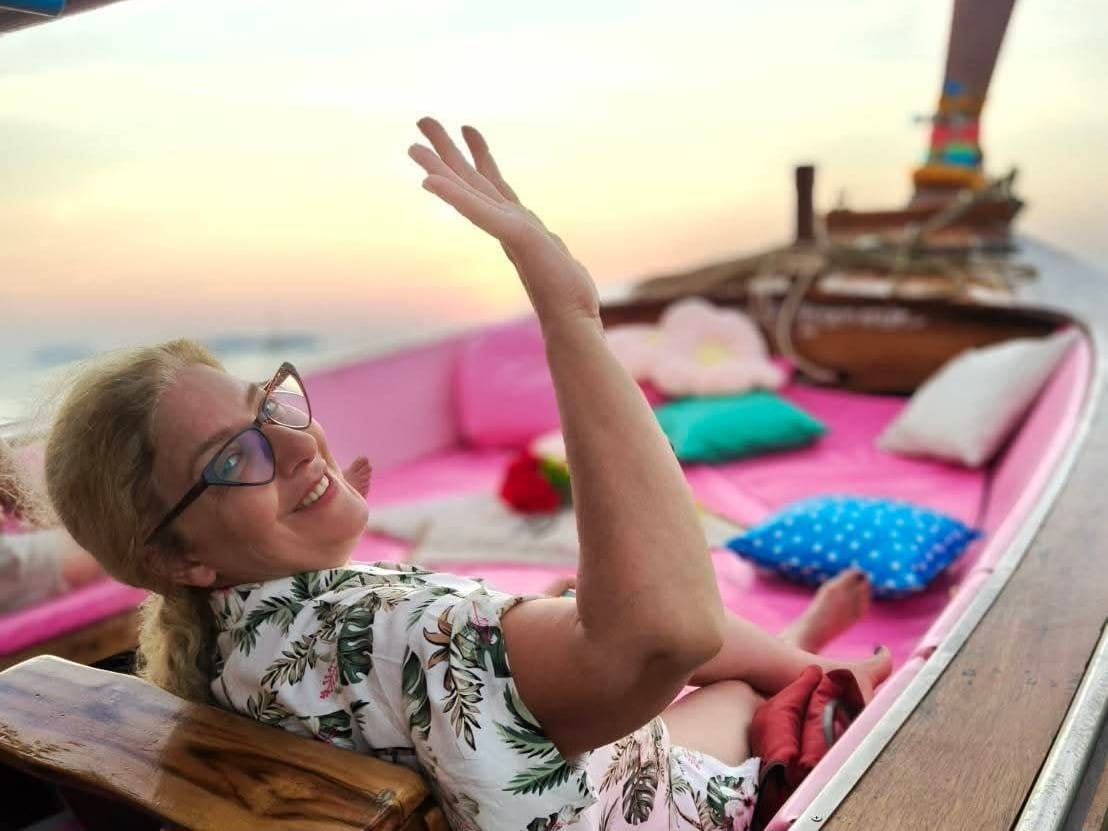 tour-listing-details-slide