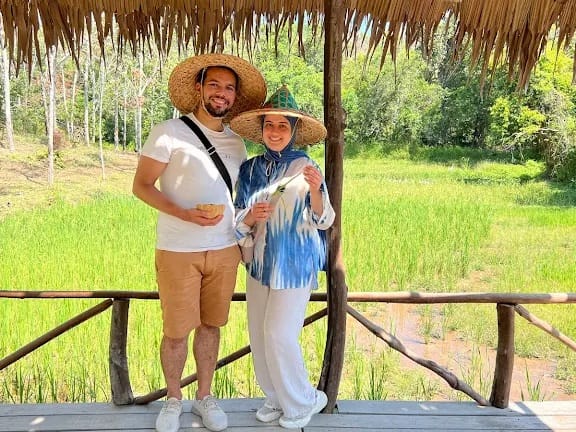 tour-listing-details-slide