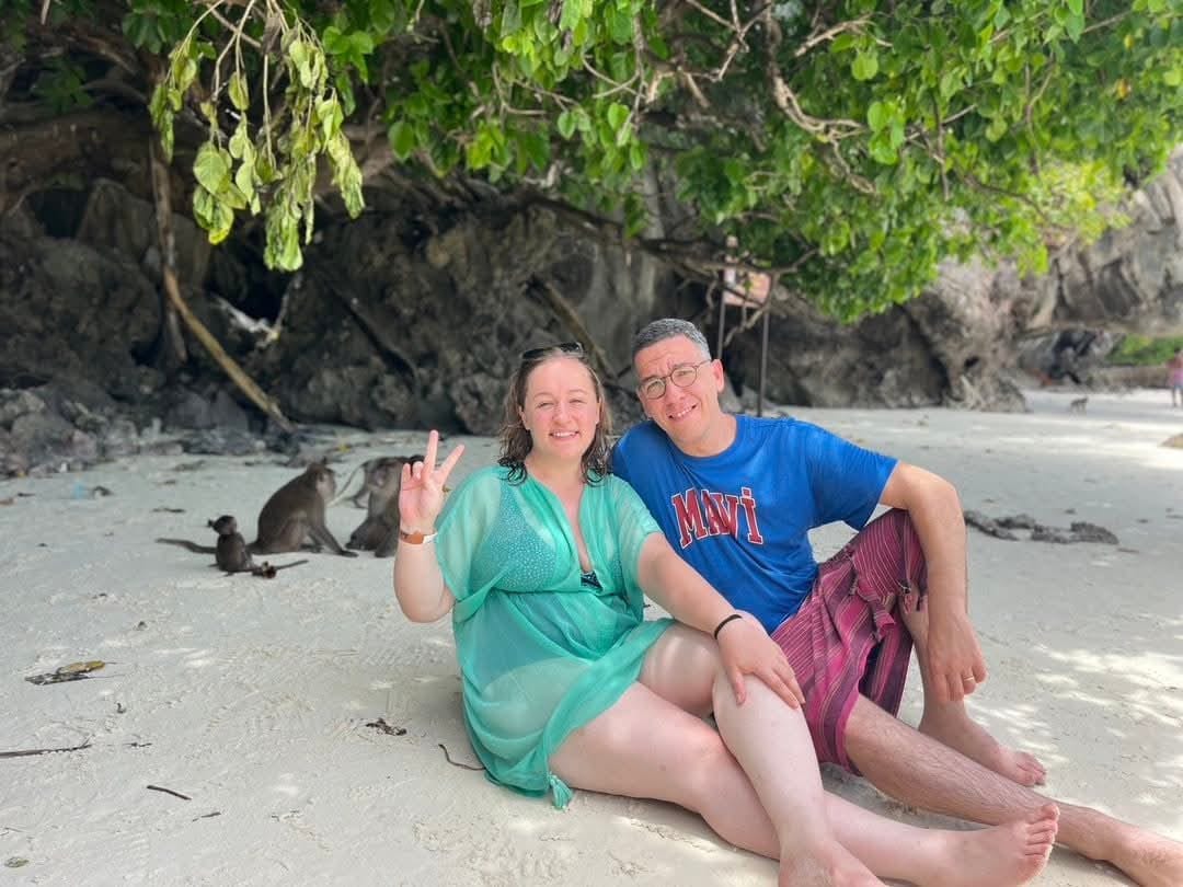 tour-listing-details-slide