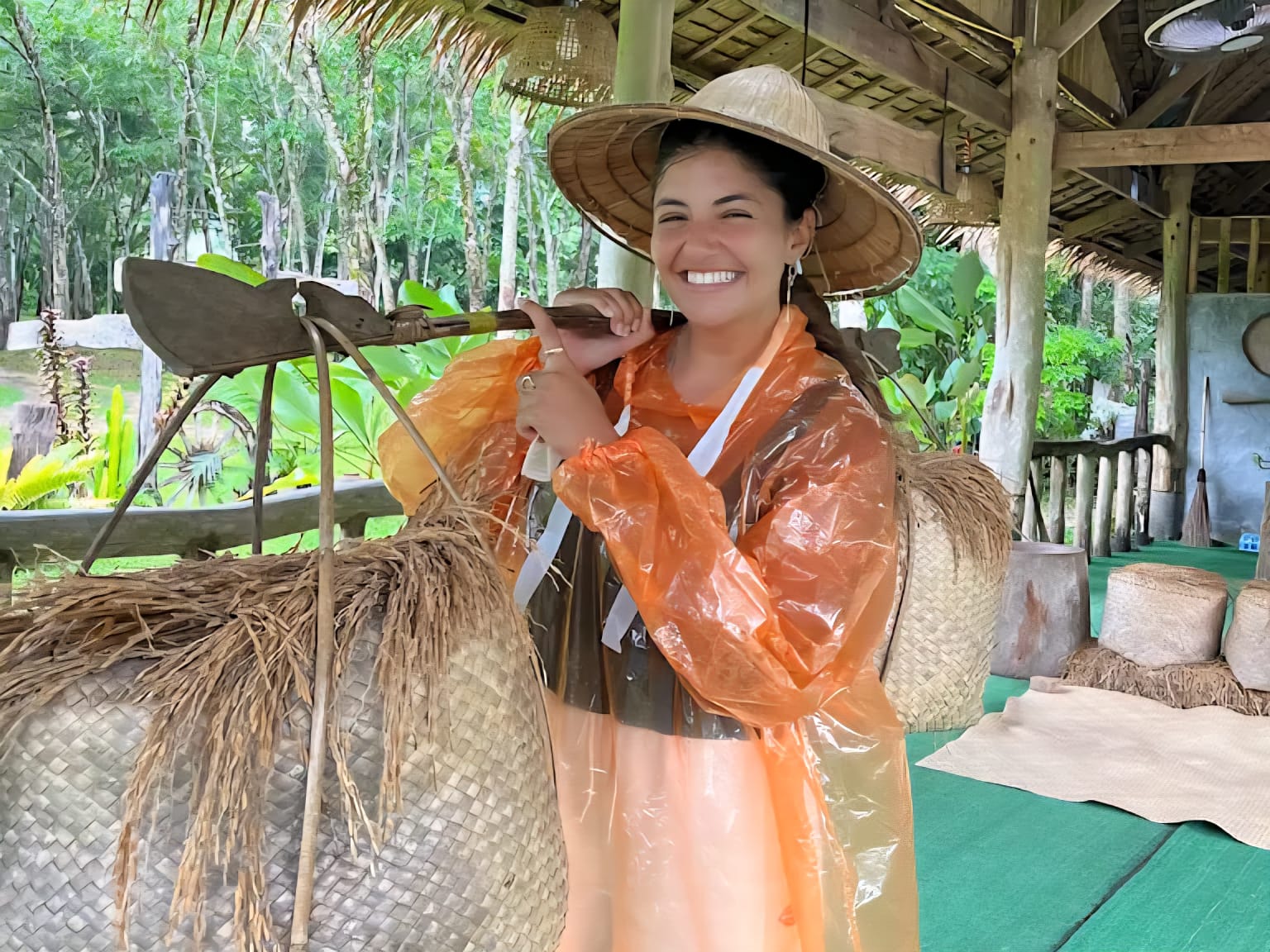 tour-listing-details-slide