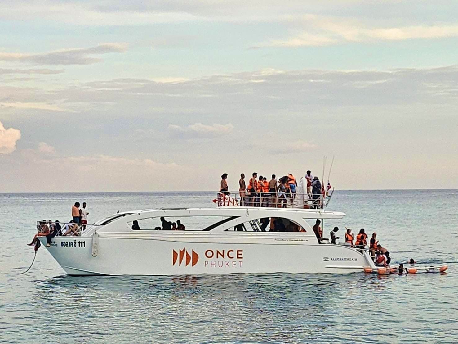 tour-listing-details-slide