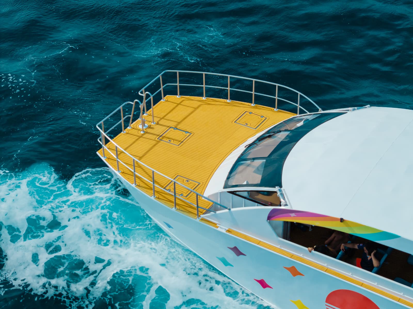 tour-listing-details-slide