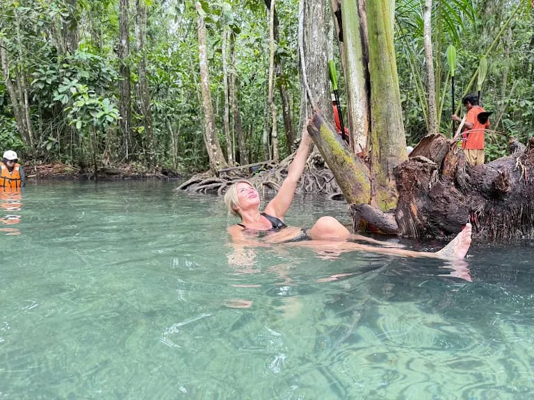 tour-listing-details-slide