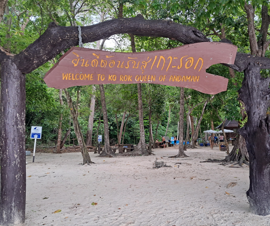 tour-listing-details-slide