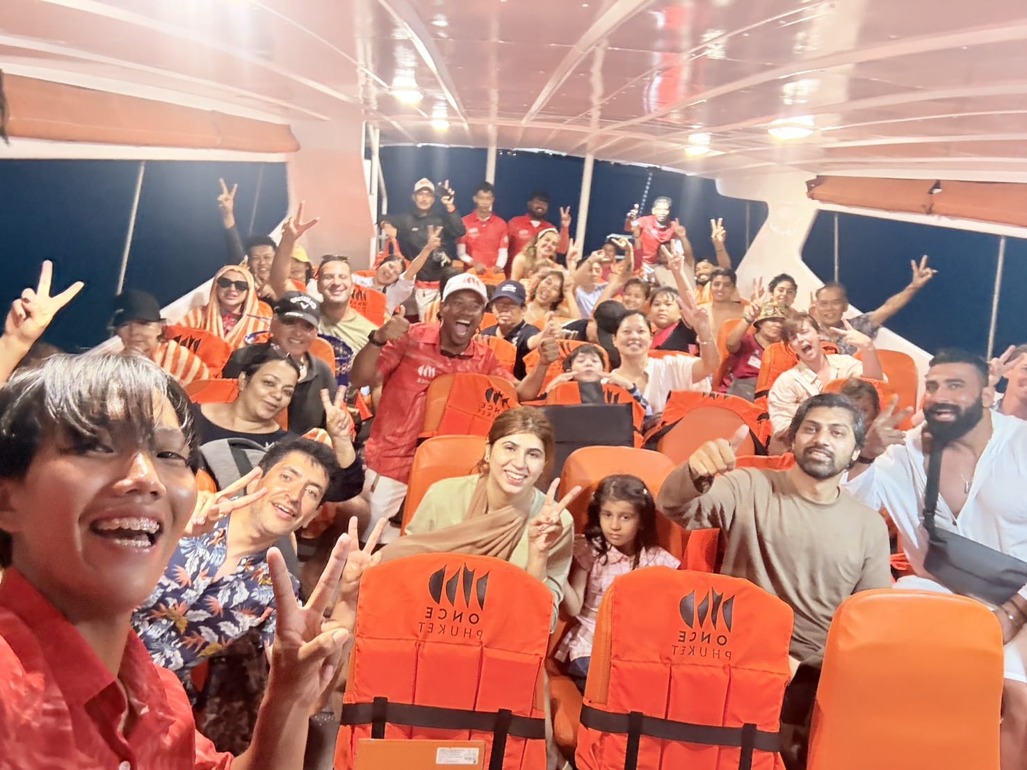 tour-listing-details-slide