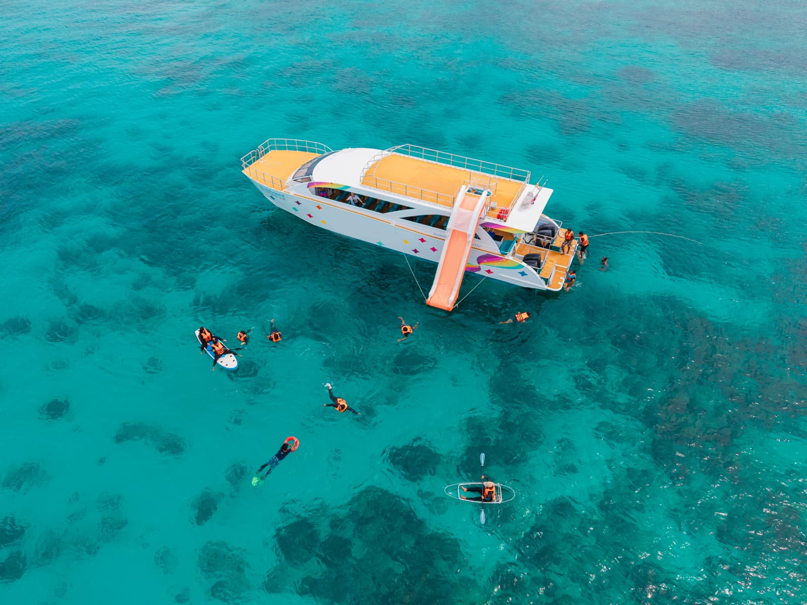 tour-listing-details-slide