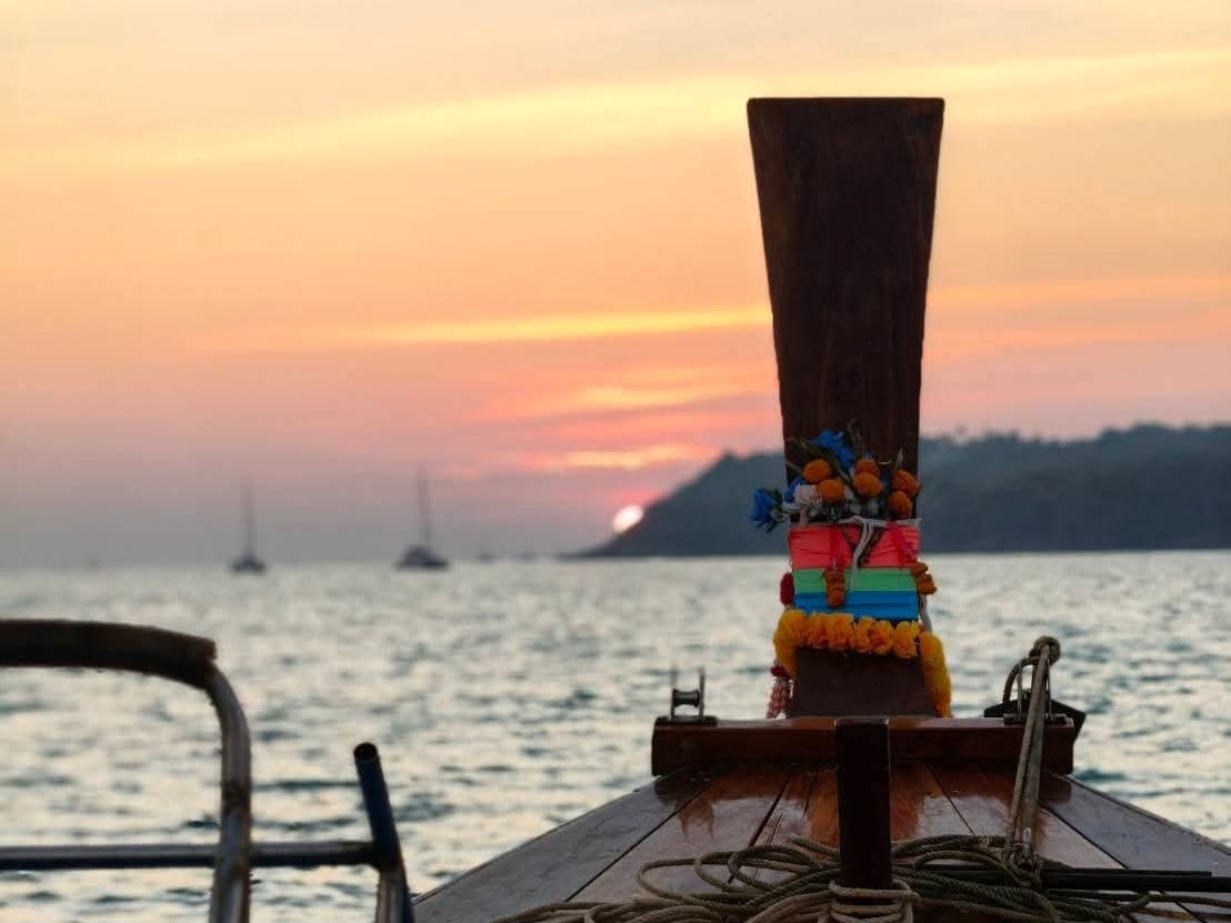 tour-listing-details-slide