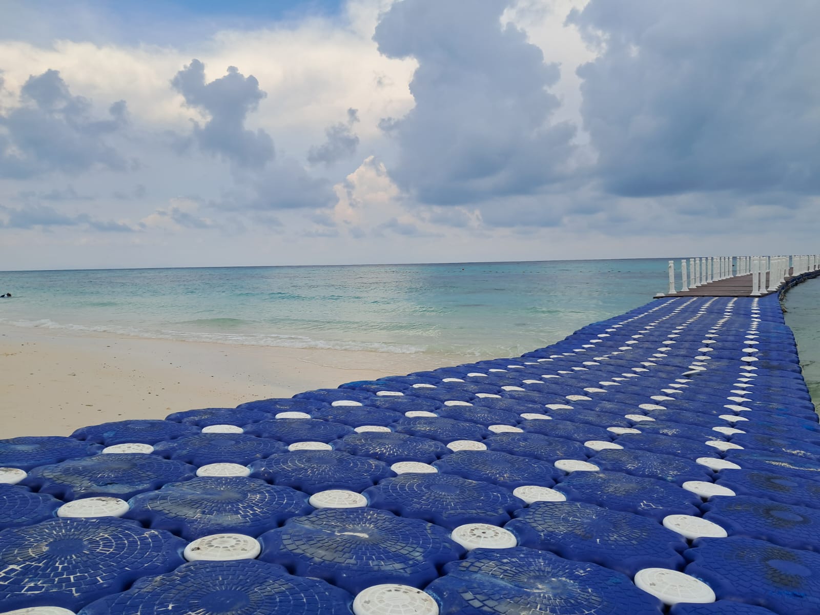 tour-listing-details-slide