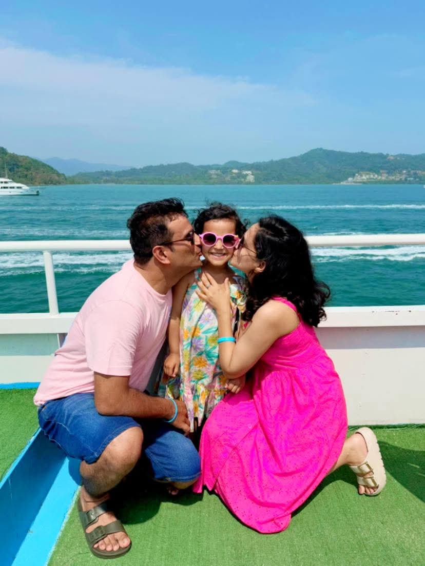 tour-listing-details-slide