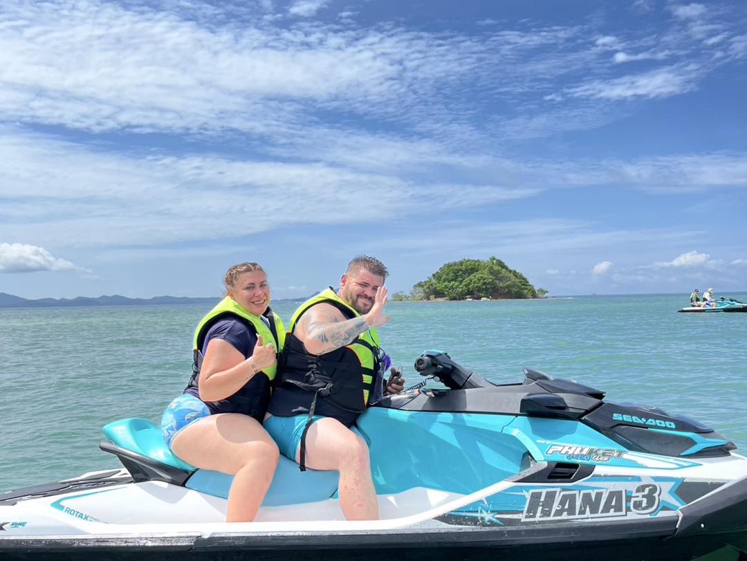 tour-listing-details-slide