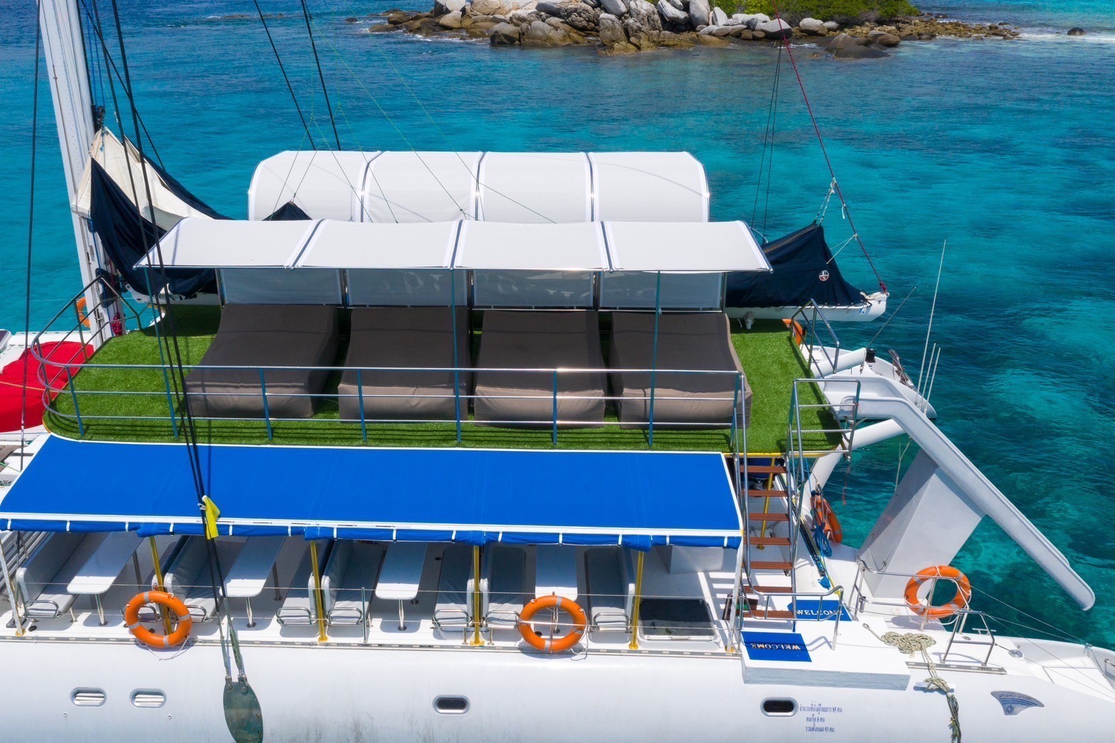 tour-listing-details-slide