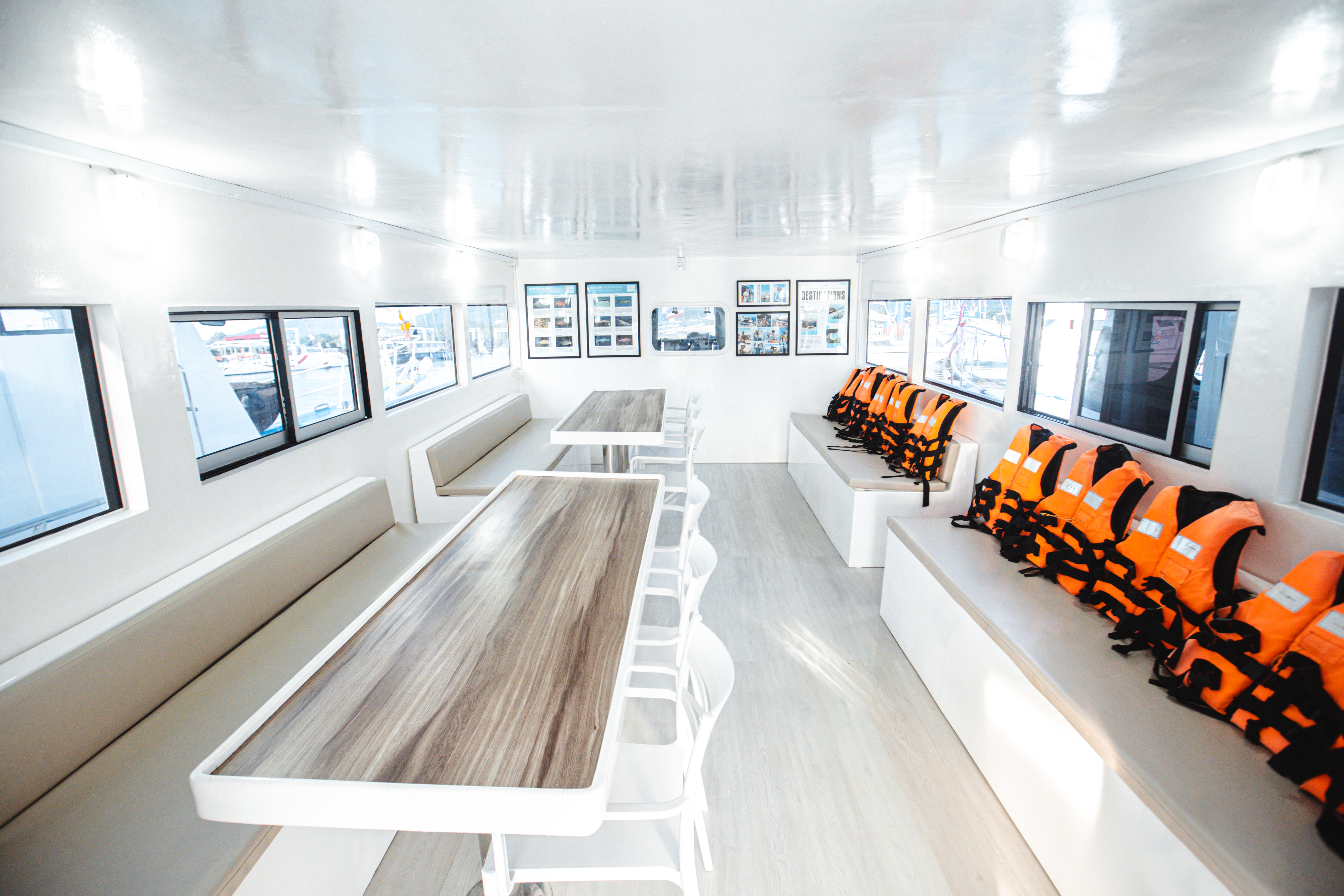 tour-listing-details-slide