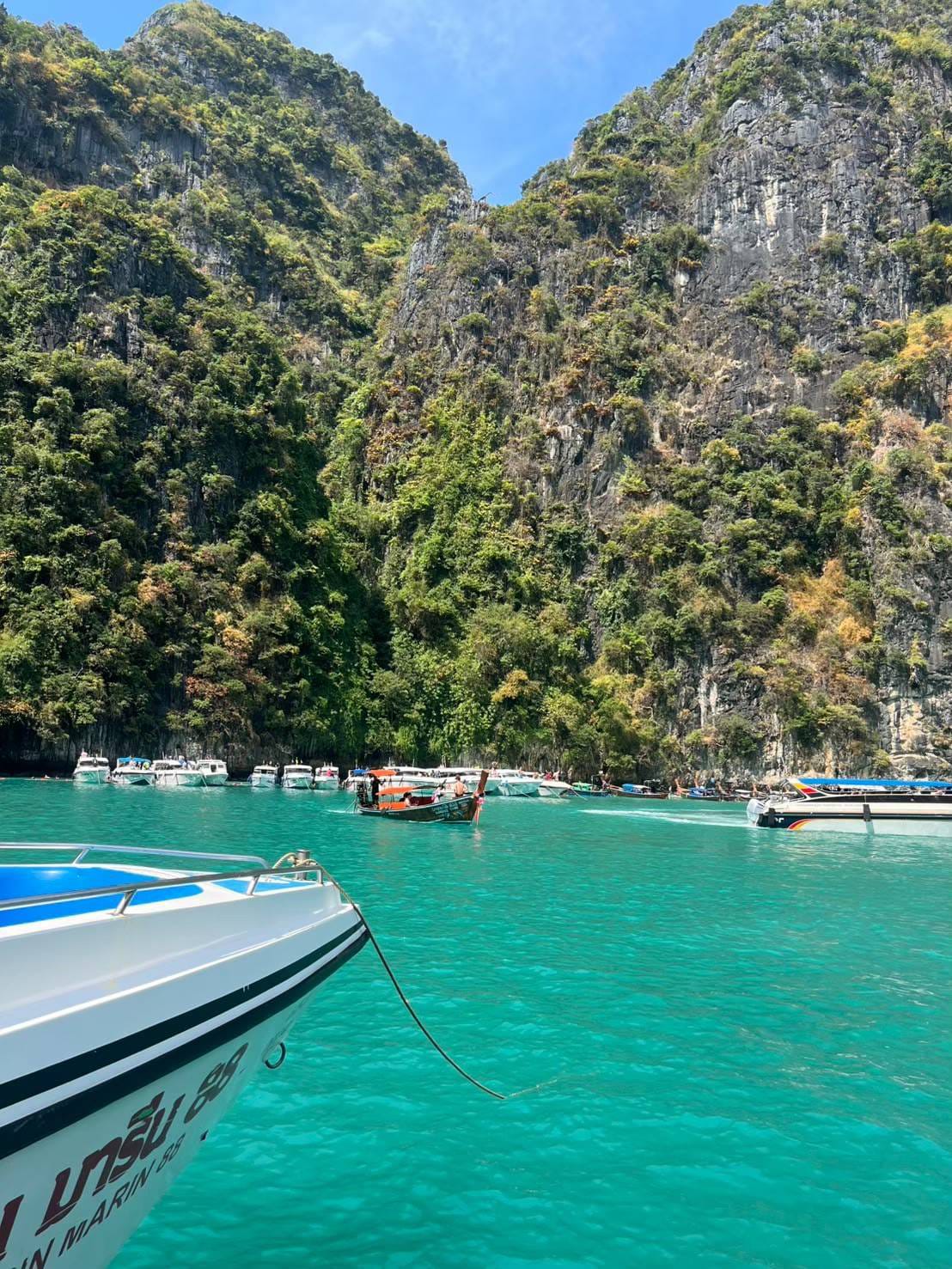 tour-listing-details-slide