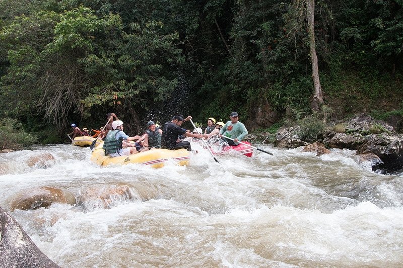 tour-listing-details-slide