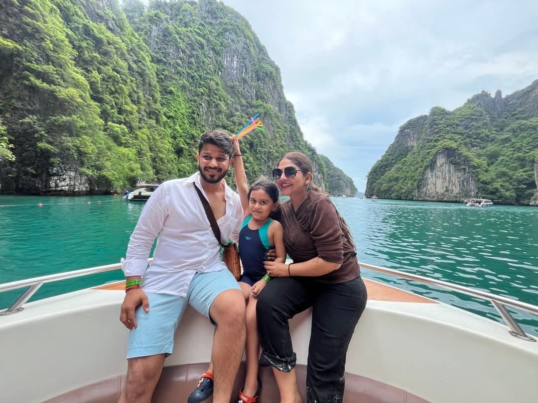 tour-listing-details-slide