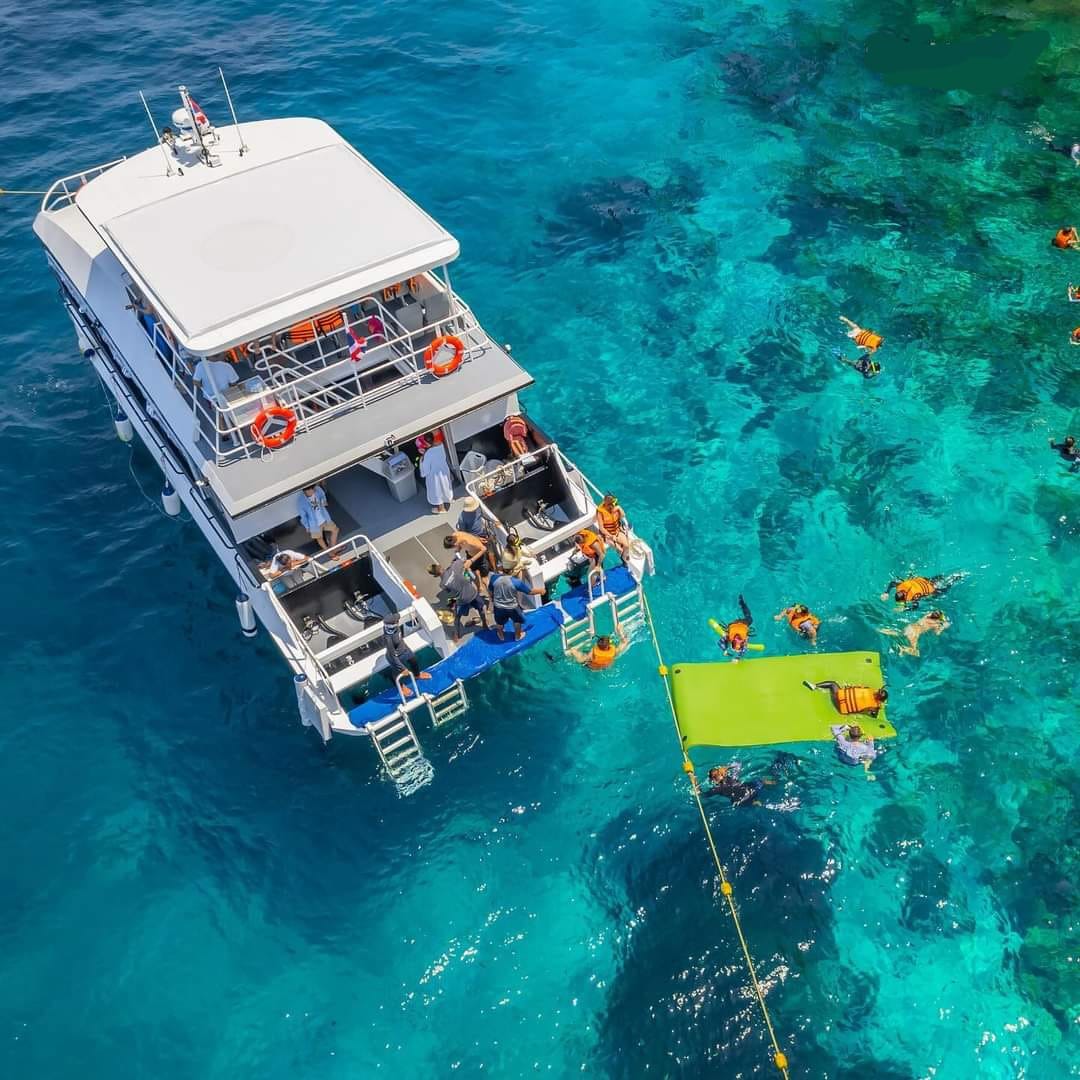 tour-listing-details-slide