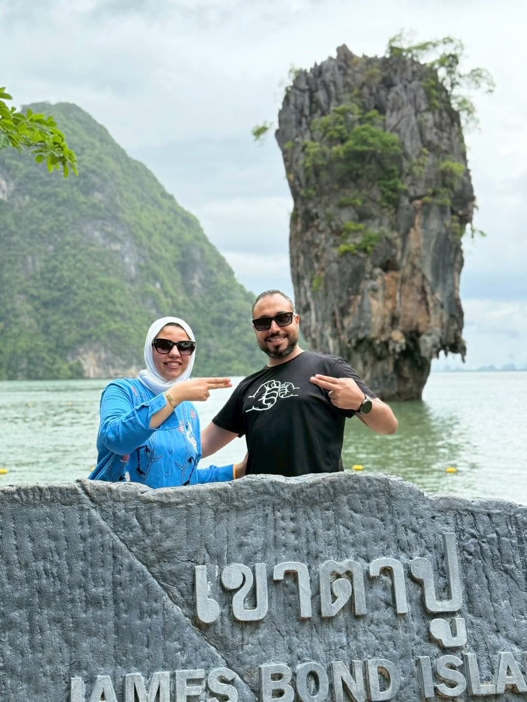 tour-listing-details-slide