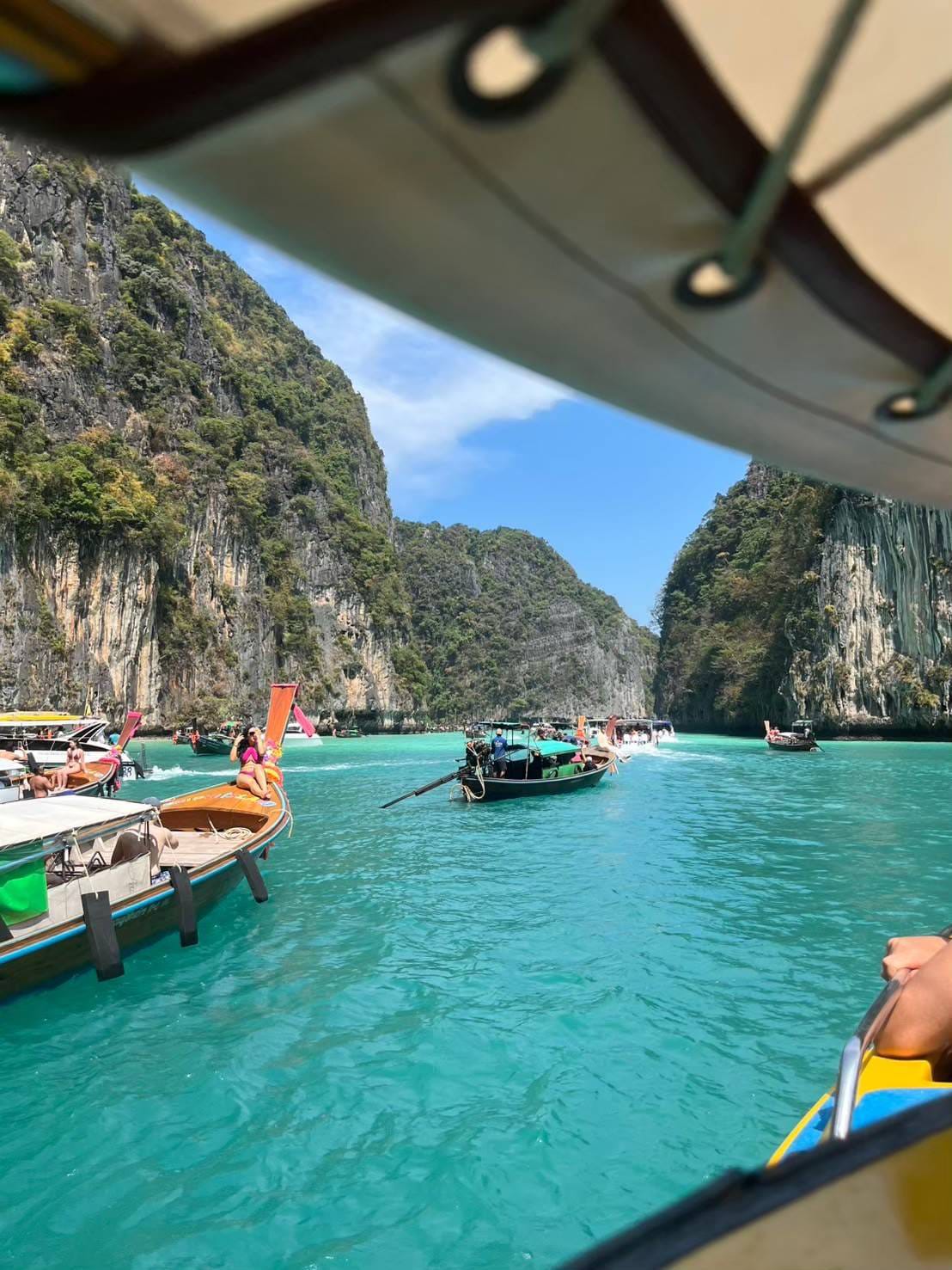 tour-listing-details-slide