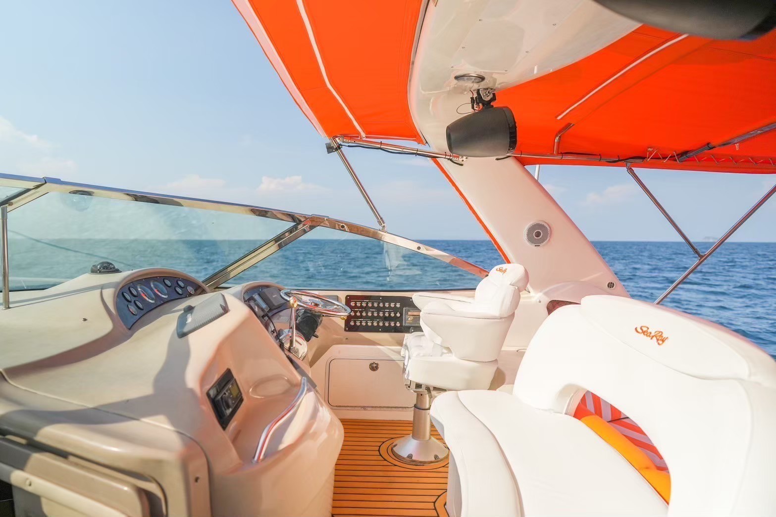 tour-listing-details-slide