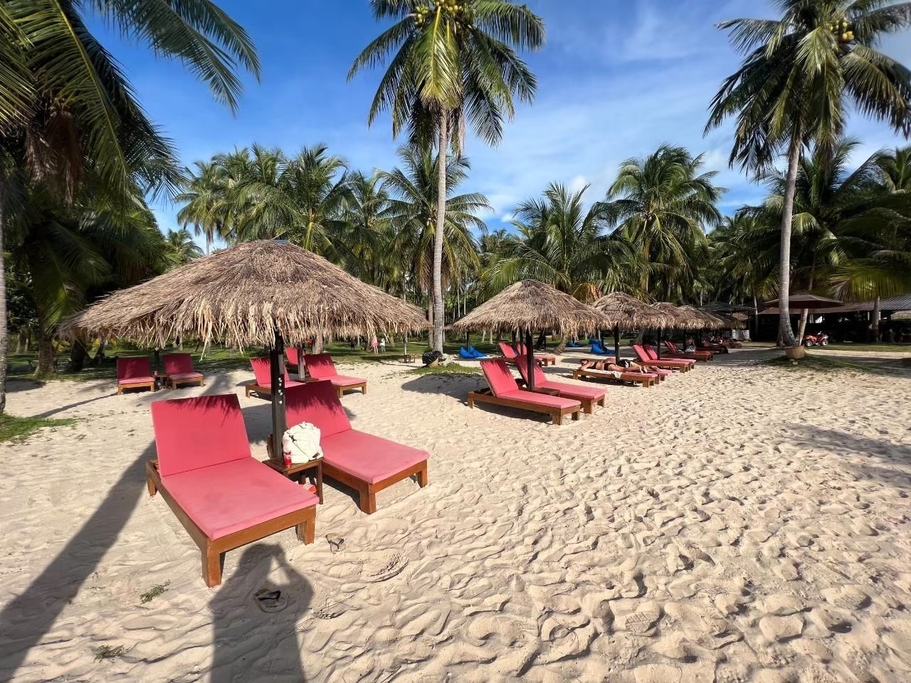 tour-listing-details-slide