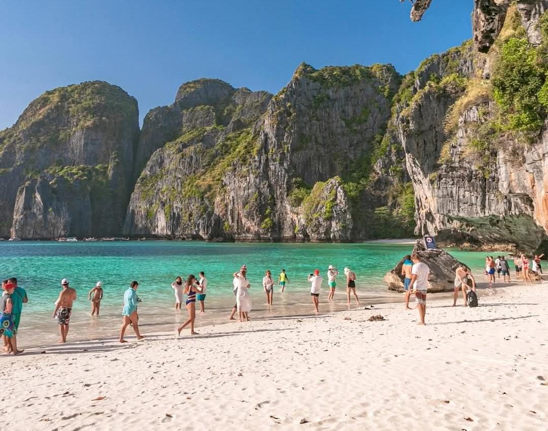 tour-listing-details-slide