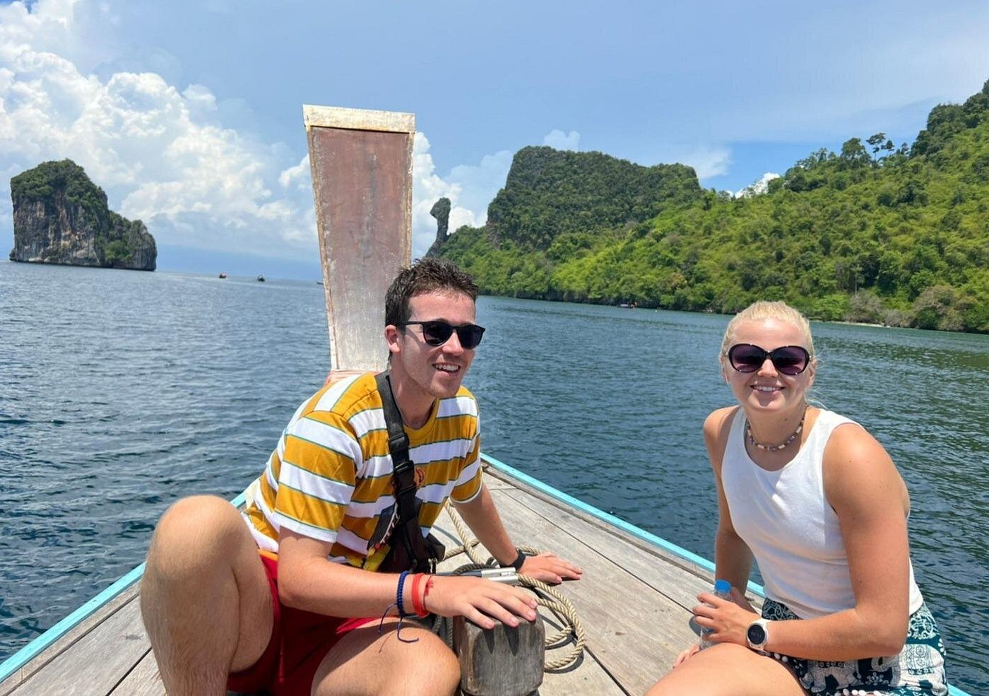 tour-listing-details-slide