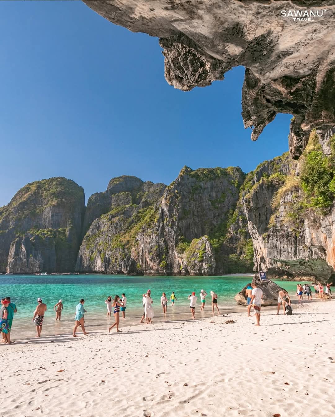 tour-listing-details-slide