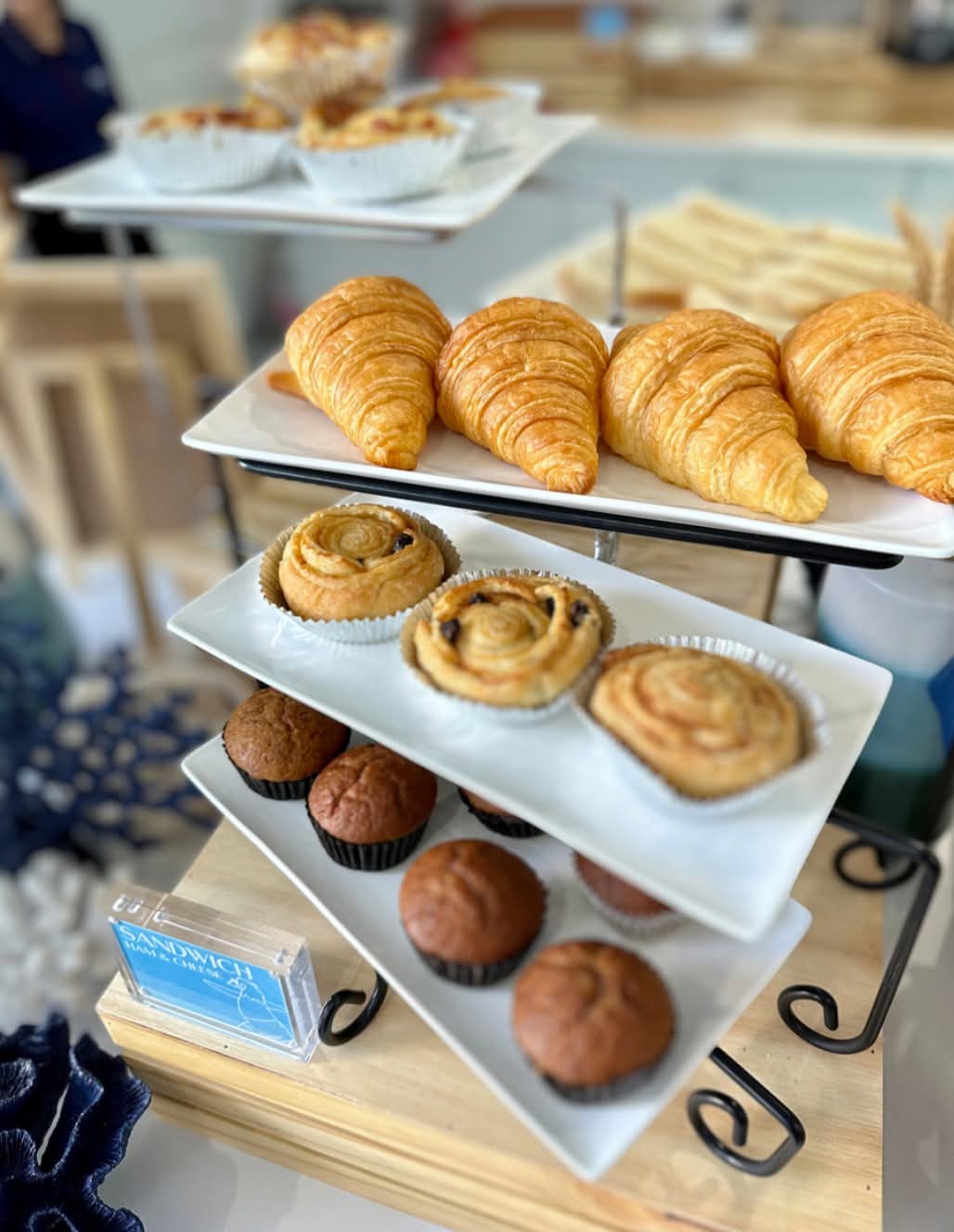 tour-listing-details-slide