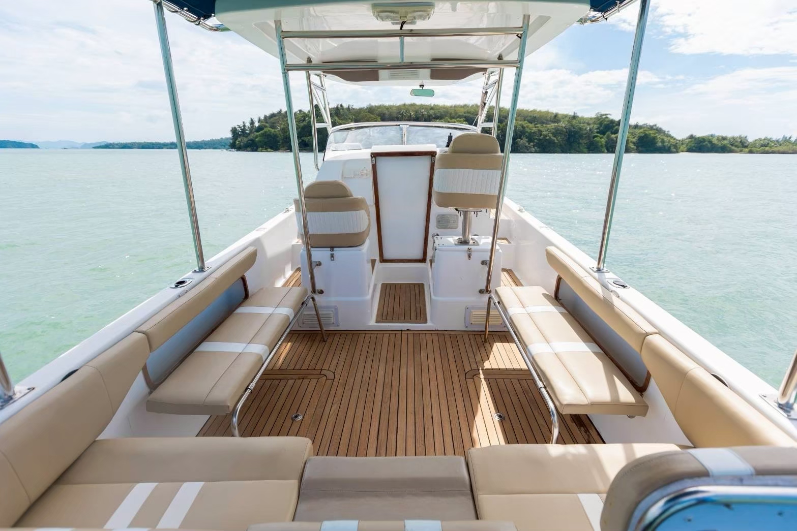 tour-listing-details-slide